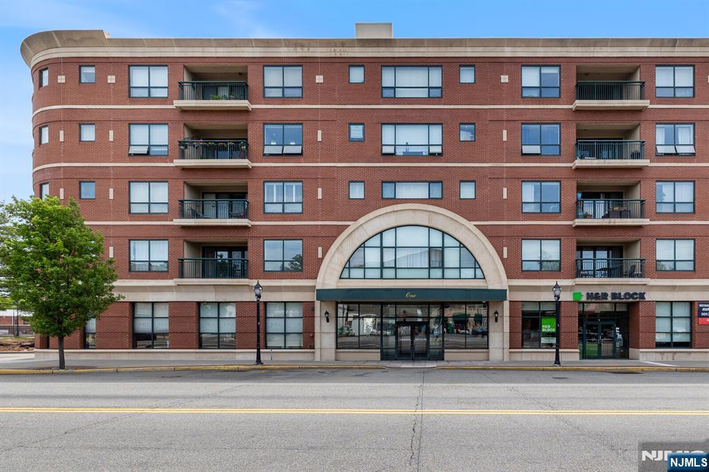1 Orient Way 501