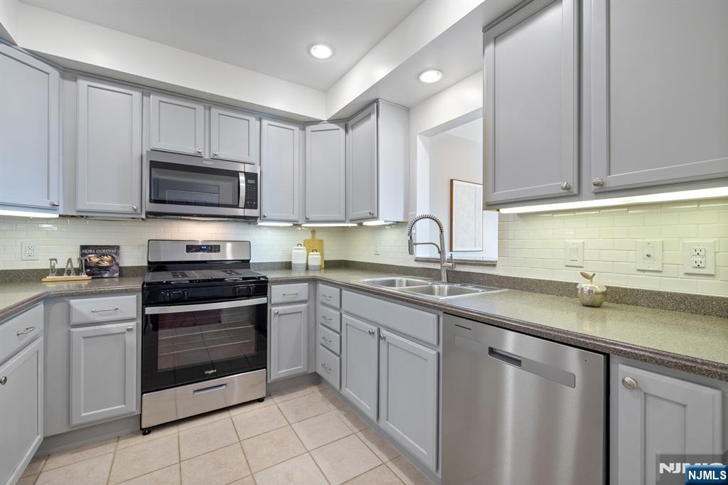 1 Orient Way 501