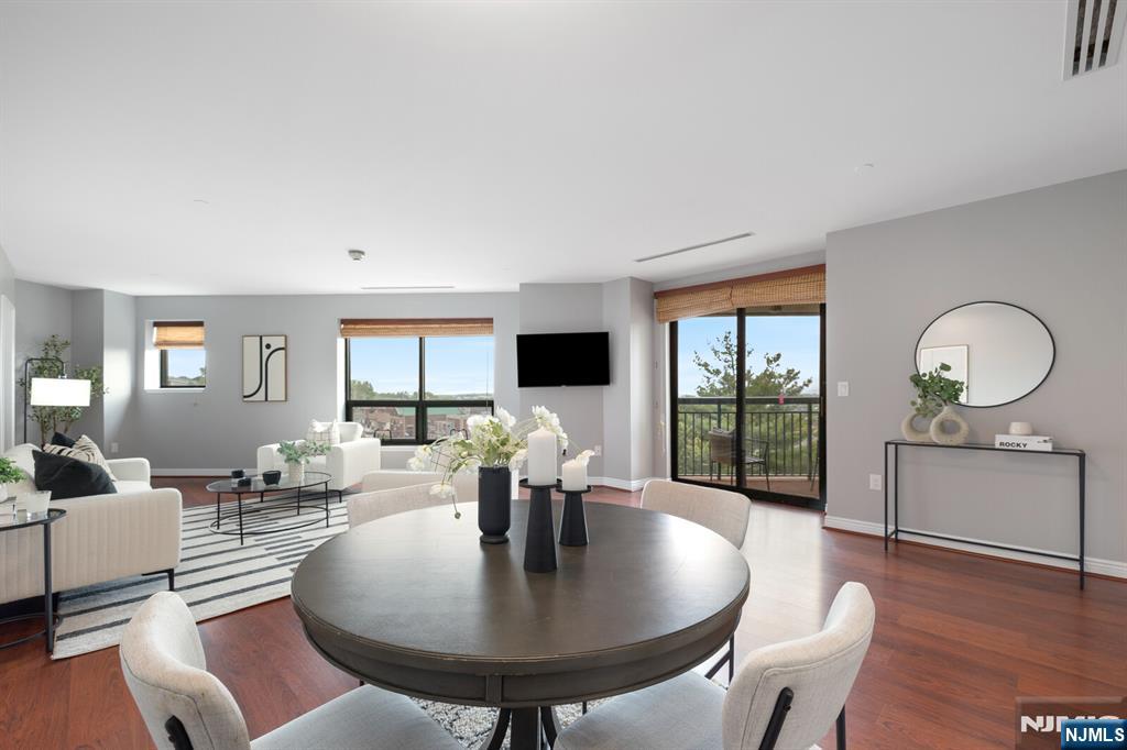 1 Orient Way 501