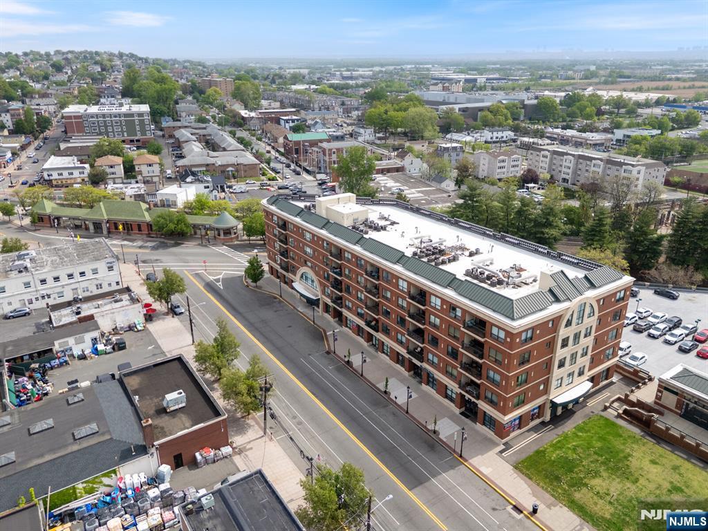 1 Orient Way 501
