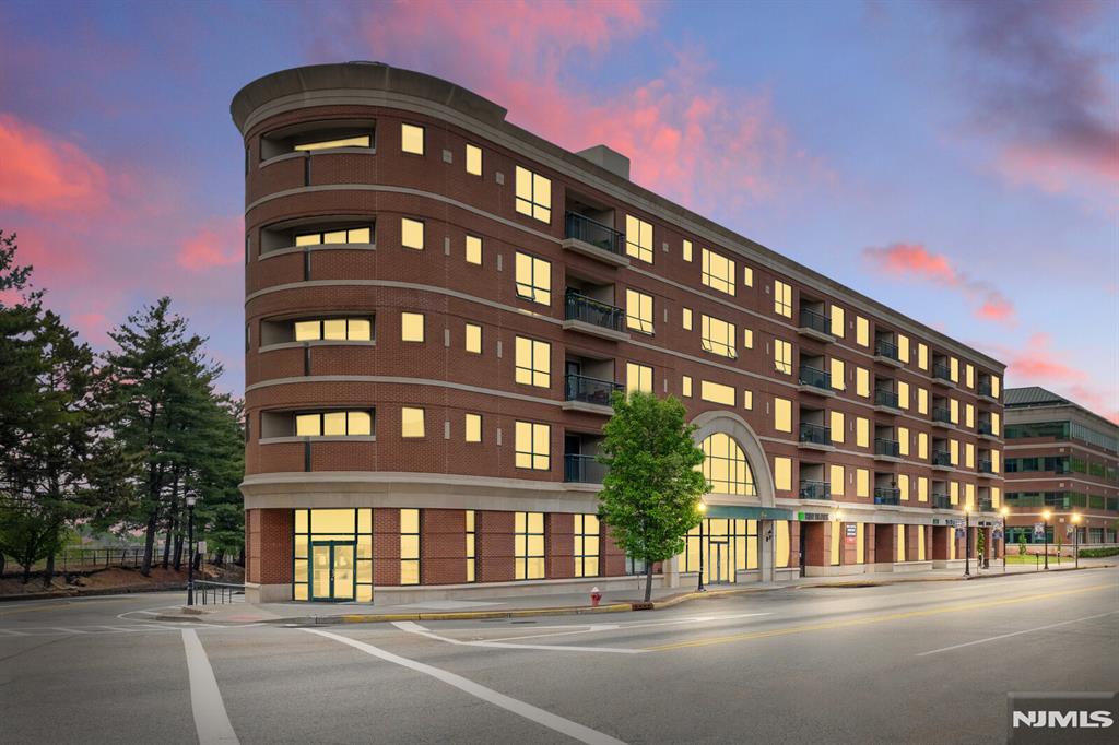 1 Orient Way 501