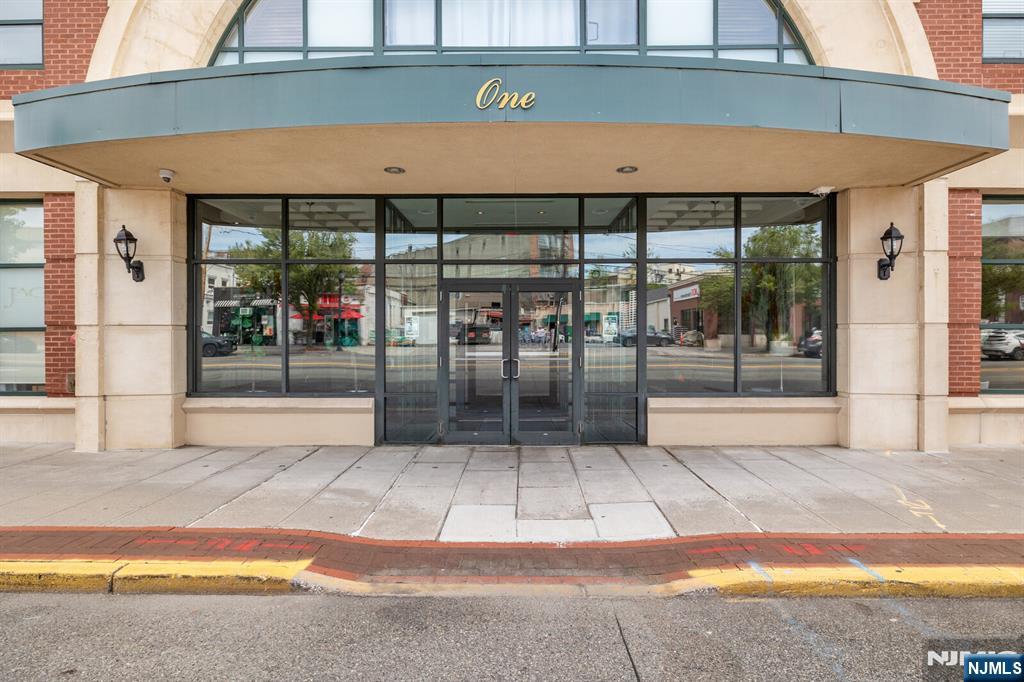 1 Orient Way 501