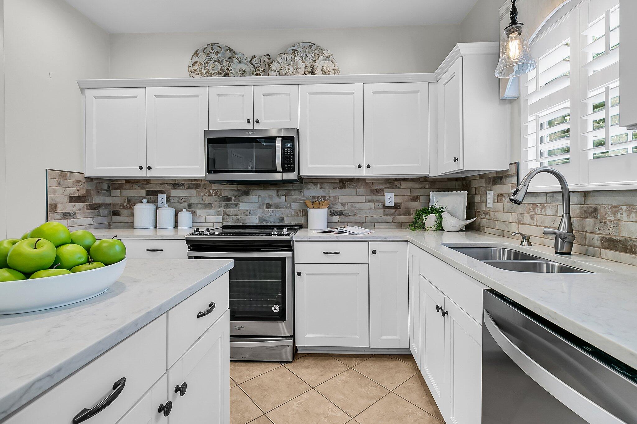 448 Jardinere Walk
