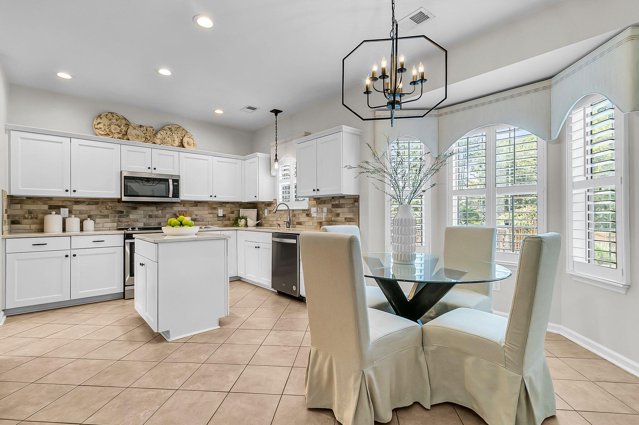 448 Jardinere Walk