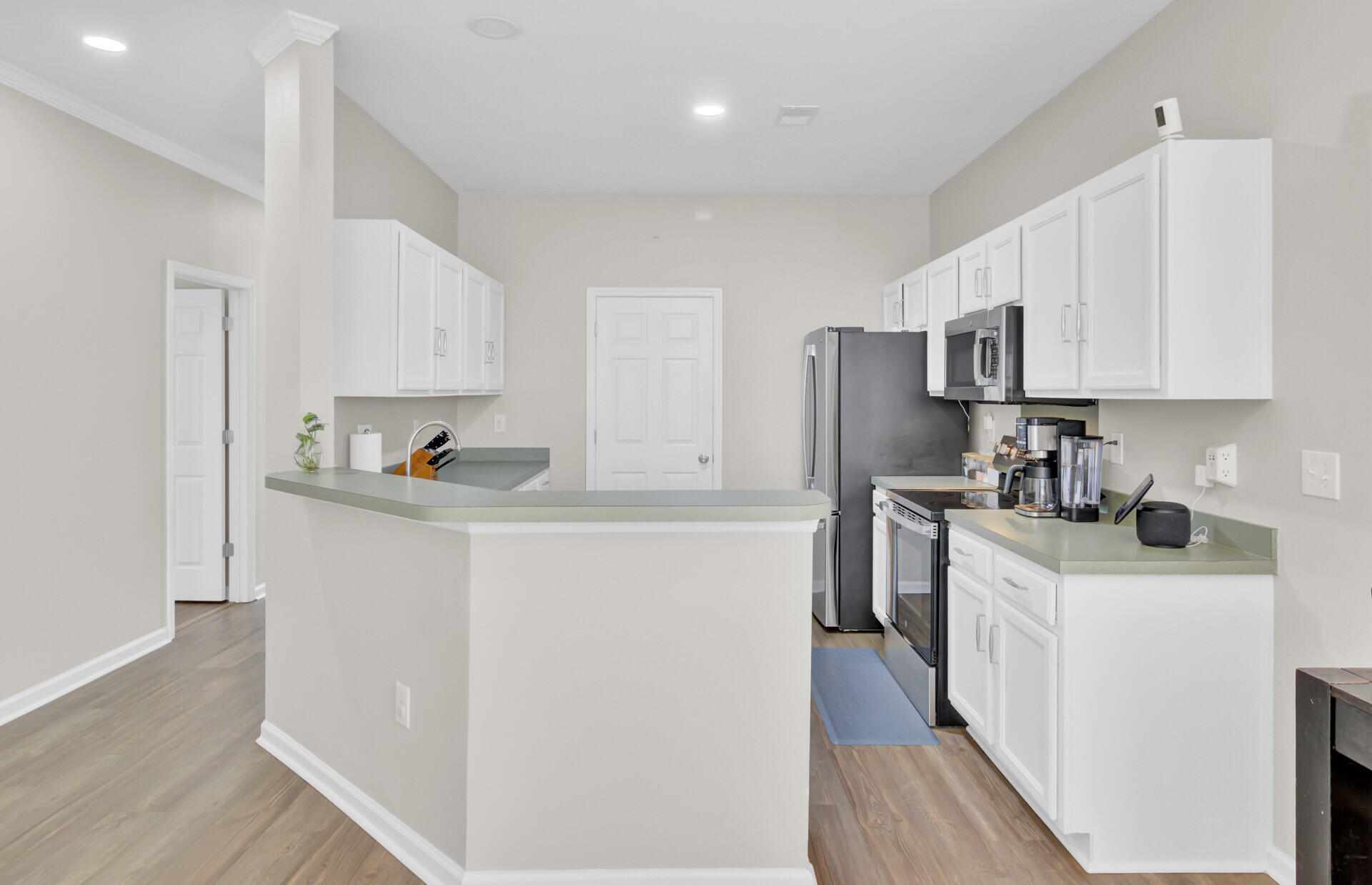 469 Hainsworth Drive