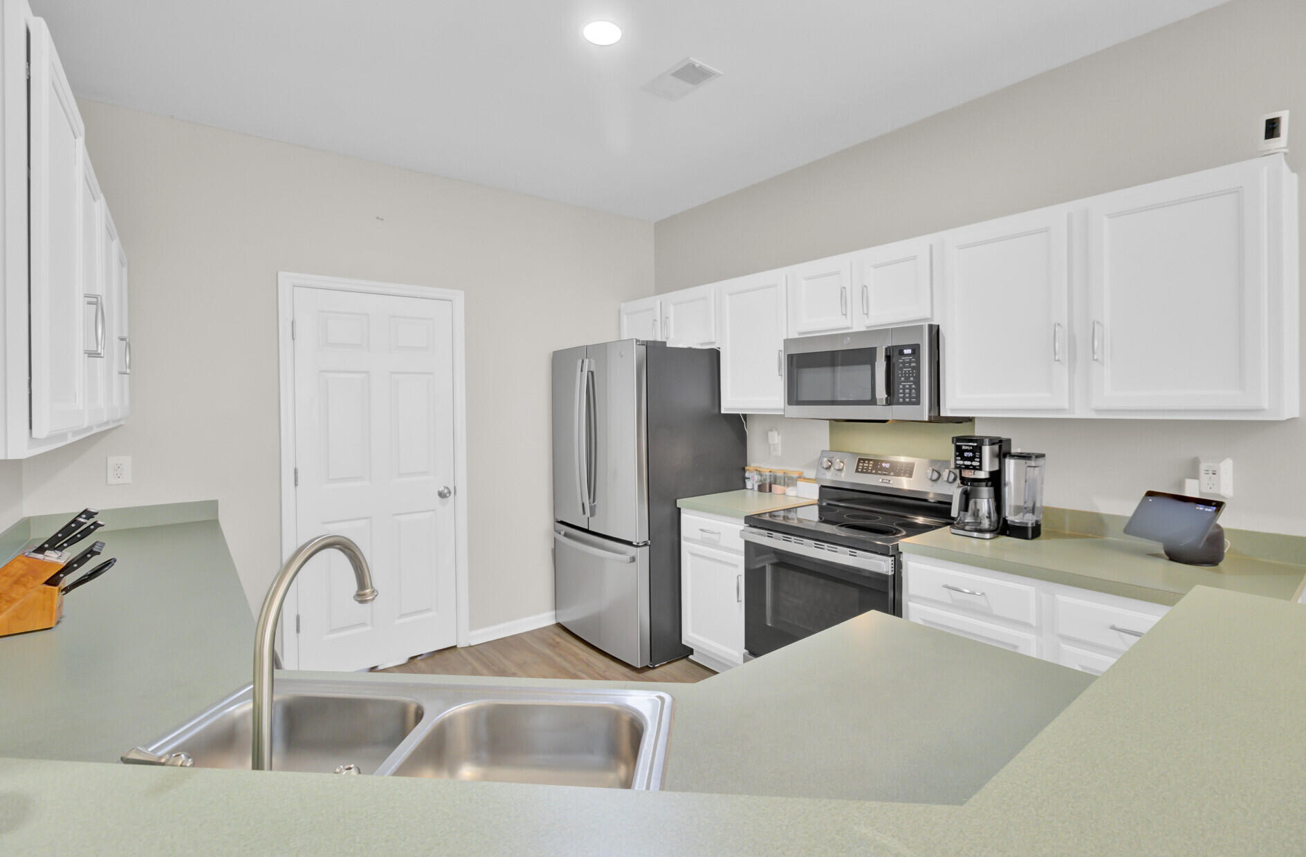 469 Hainsworth Drive