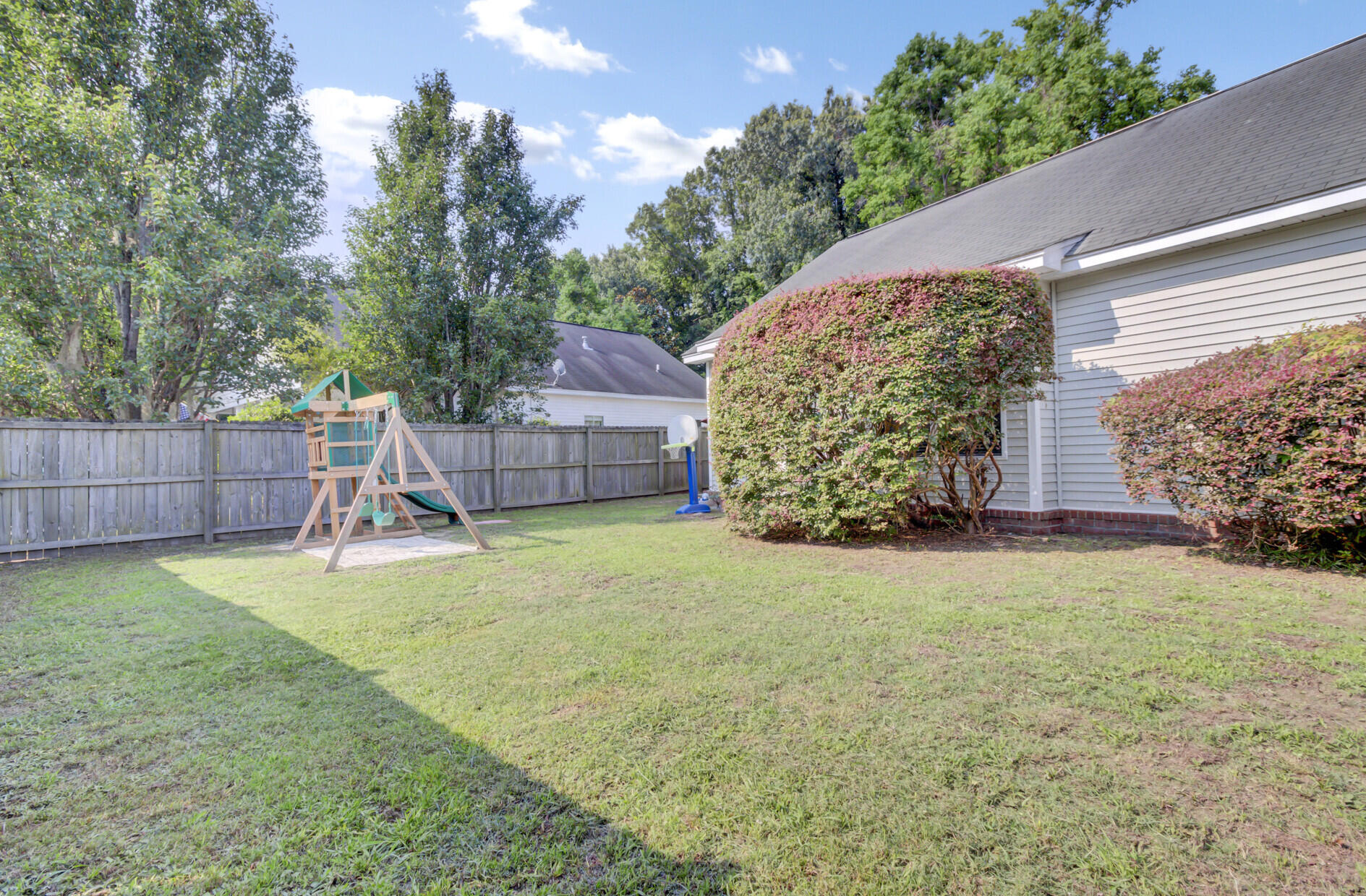 469 Hainsworth Drive
