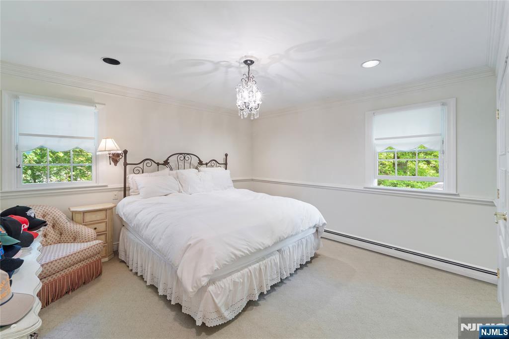 2 Canterbury Court