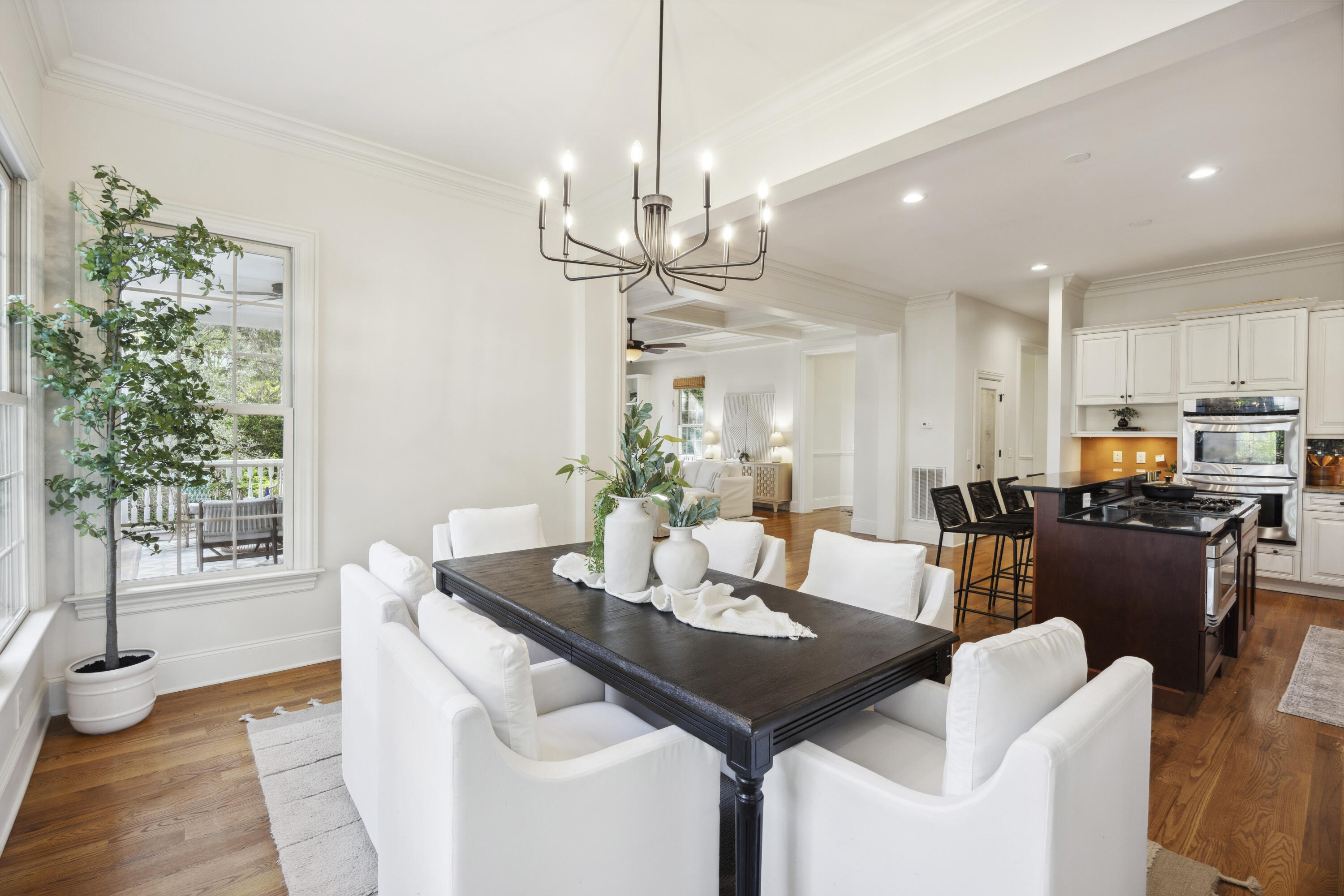 2206 Weepoolow Trail