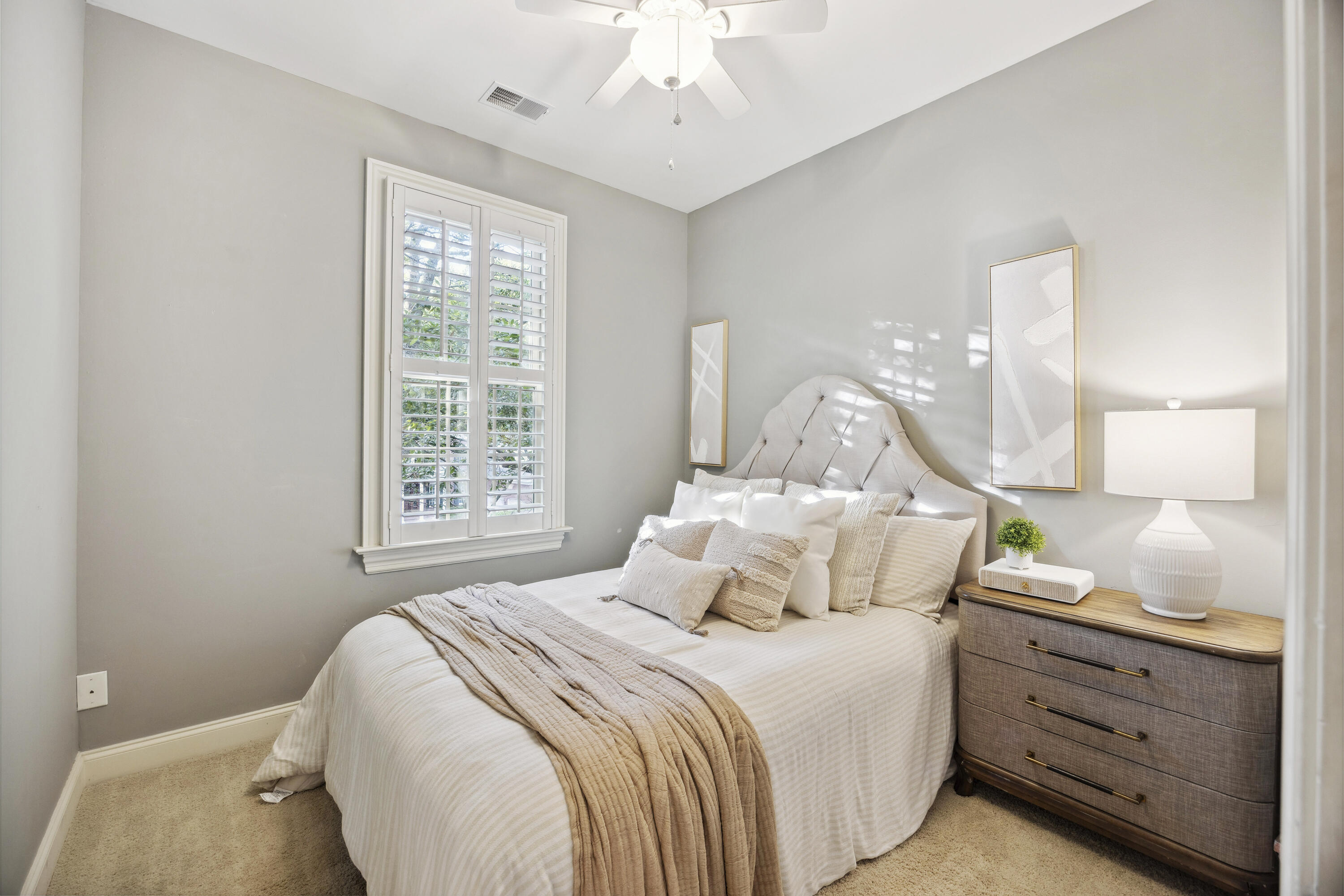 2206 Weepoolow Trail