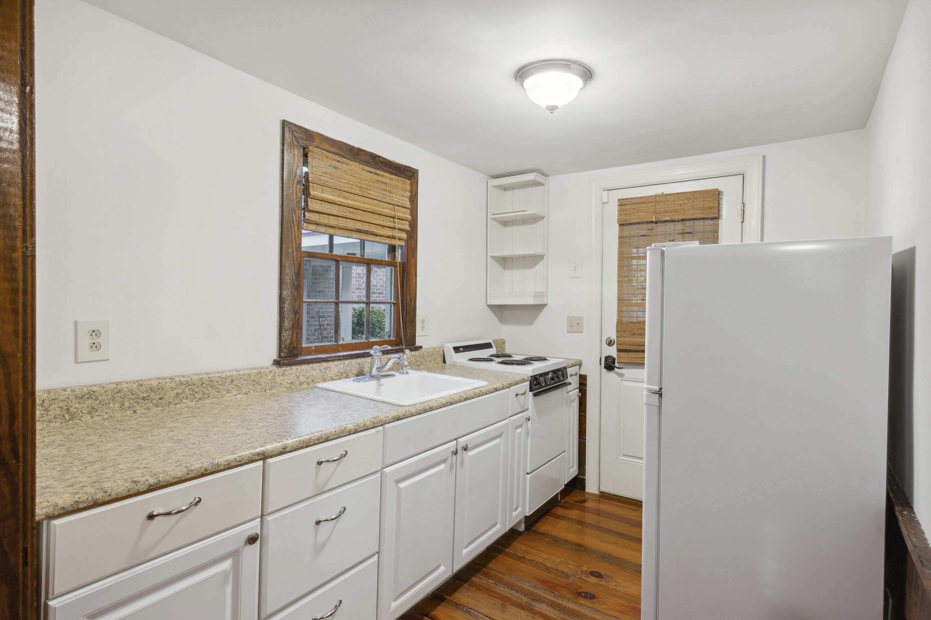 2206 Weepoolow Trail