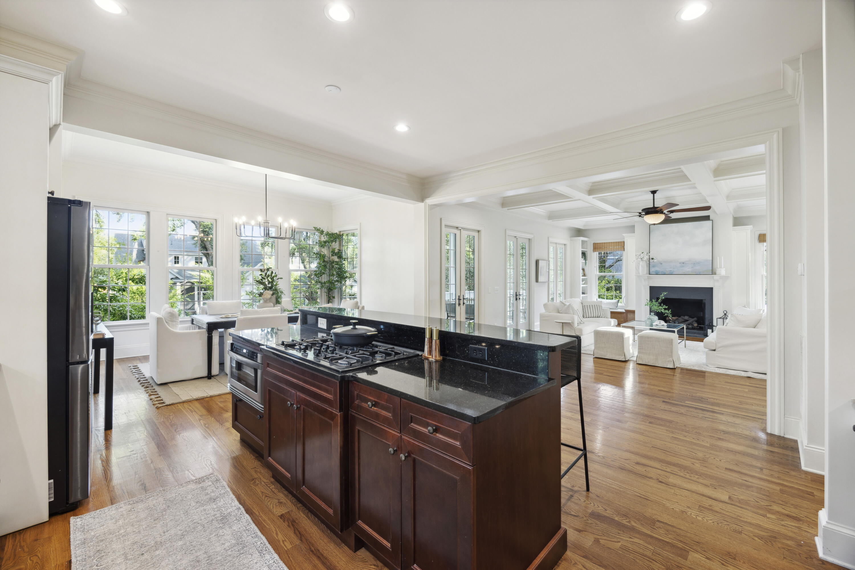 2206 Weepoolow Trail