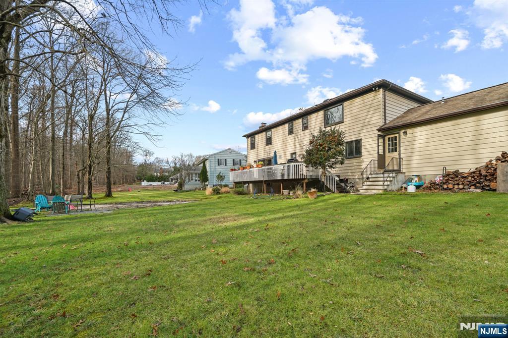 72 Higgins Place