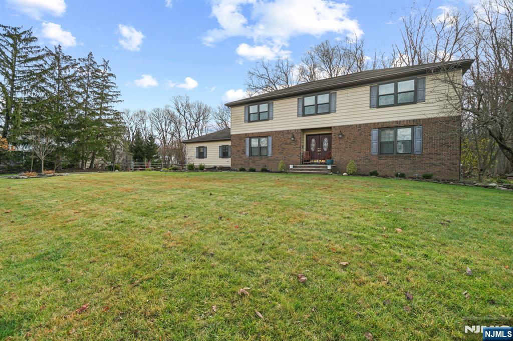 72 Higgins Place