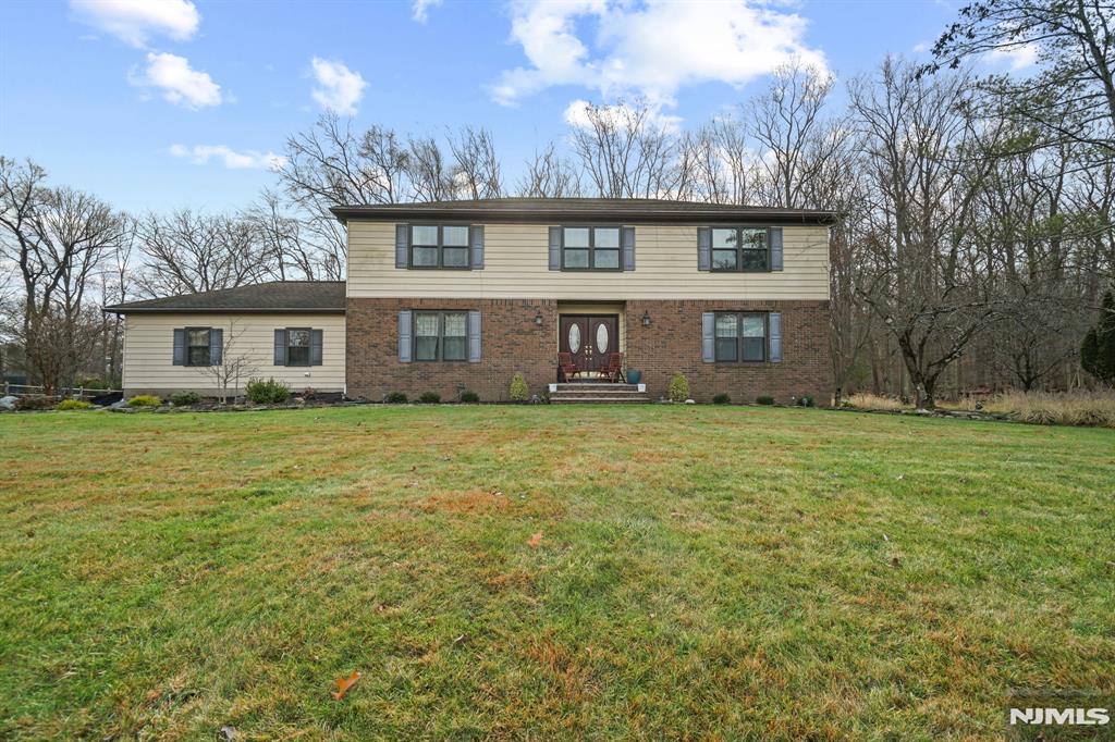 72 Higgins Place