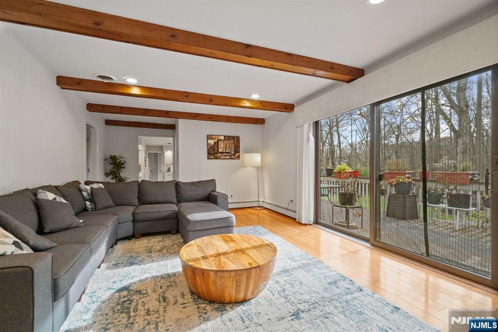 72 Higgins Place