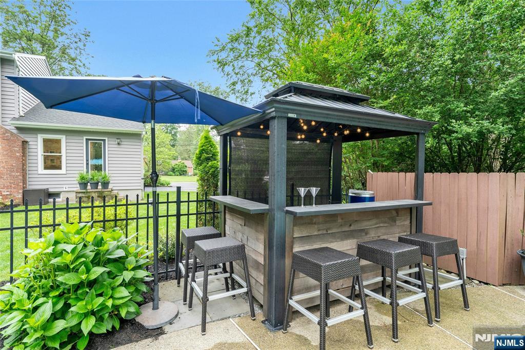 186 Coolidge Terrace