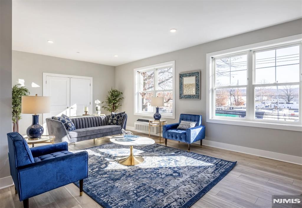 455 Livingston Street 306