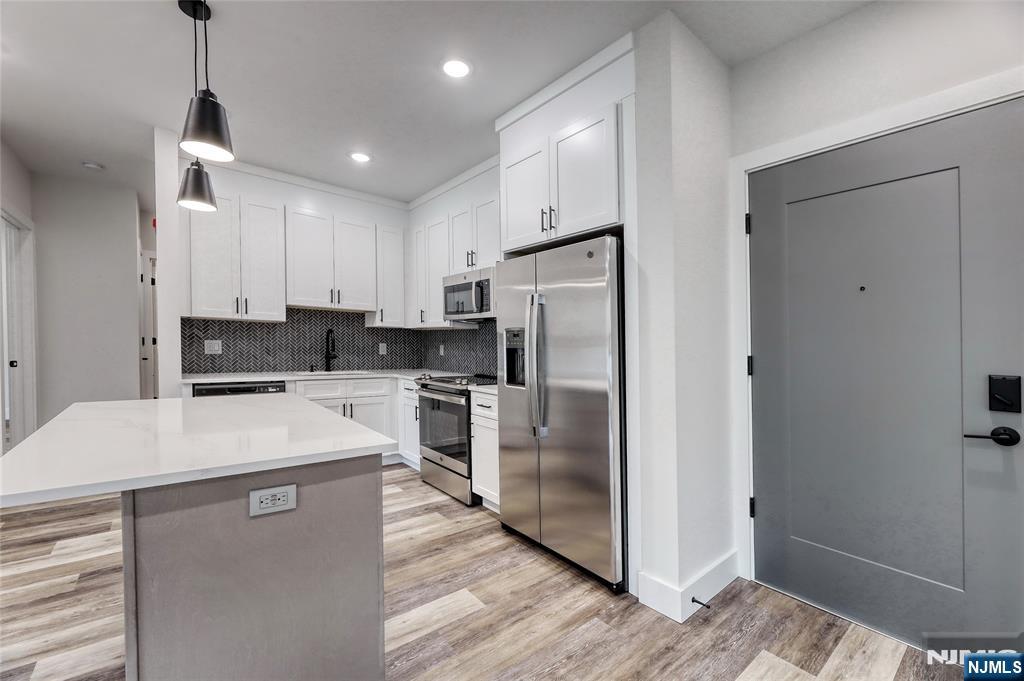 192 Livingston Street 302