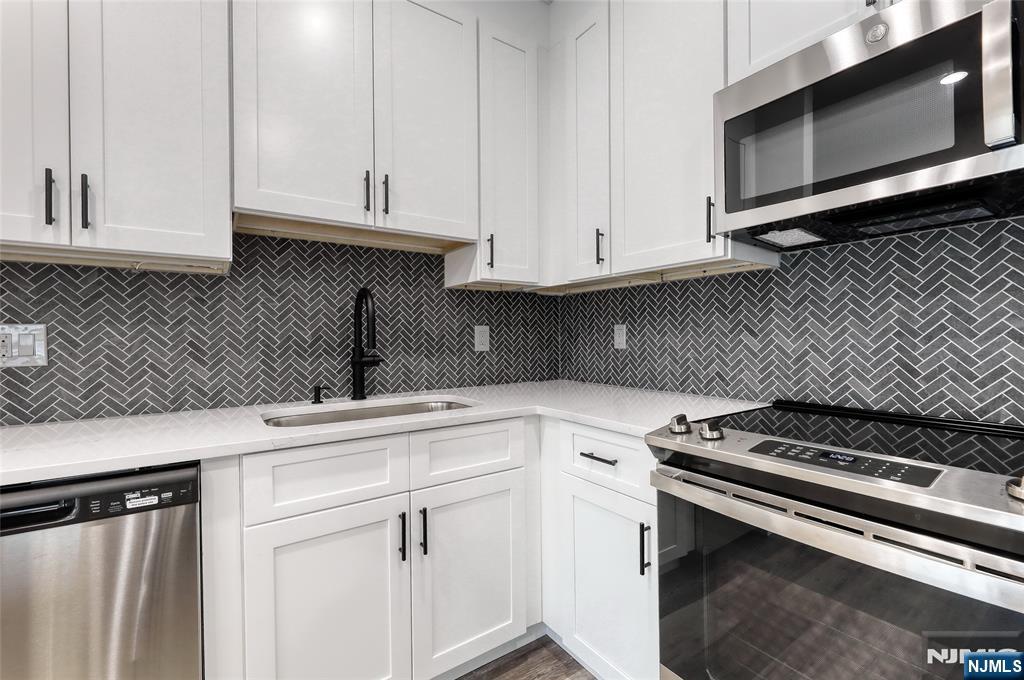 192 Livingston Street 302