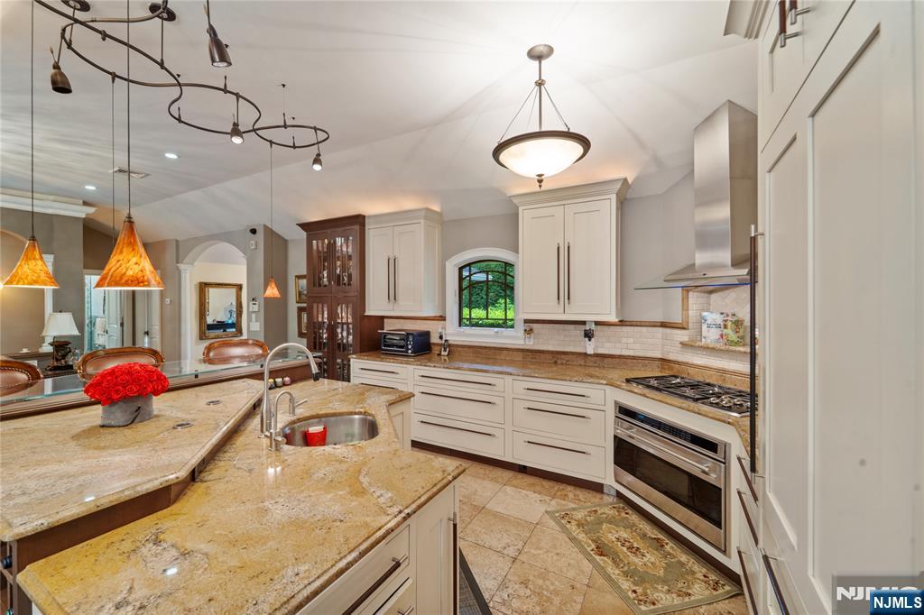 198 Pascack Road