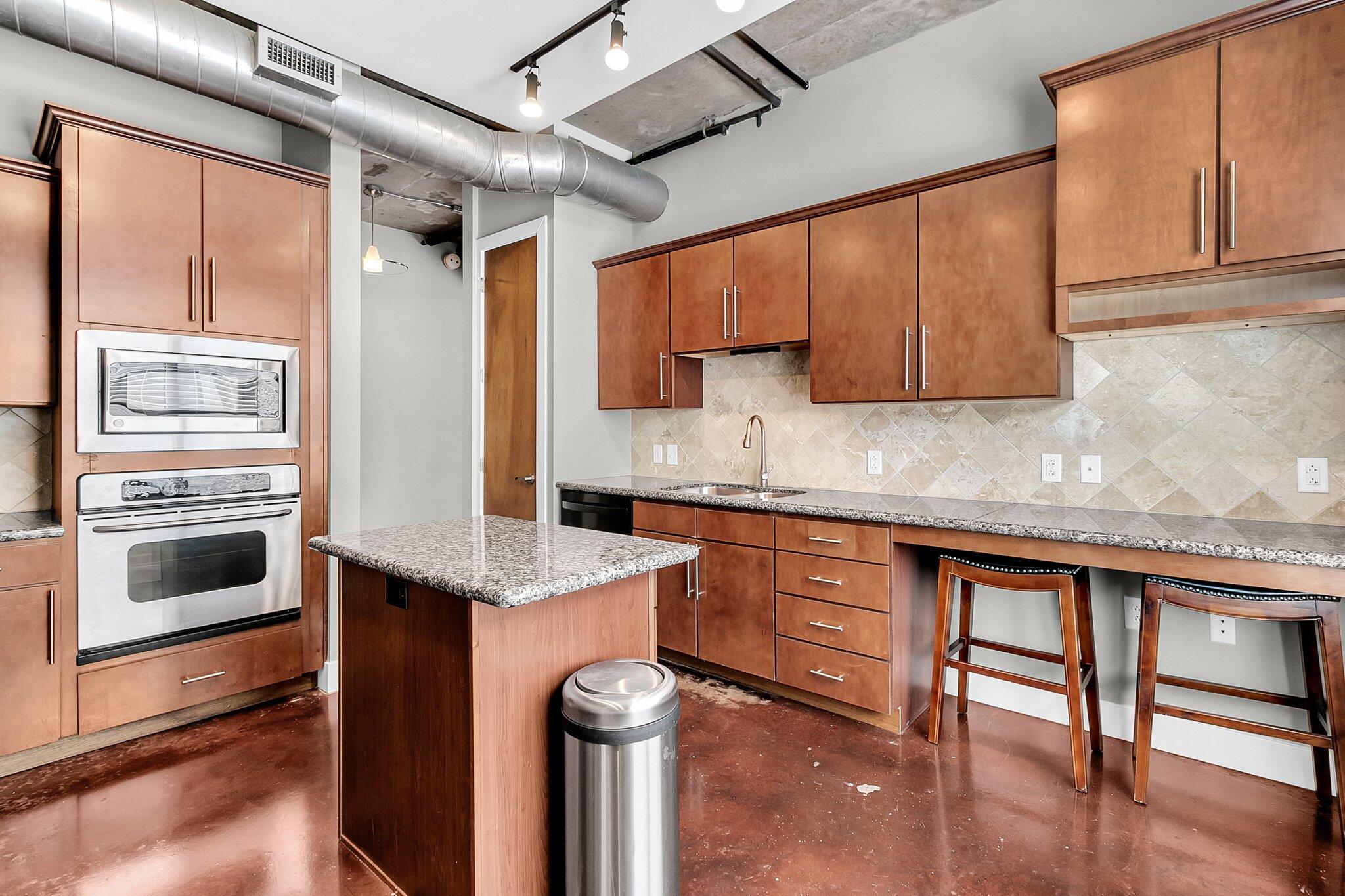 150 Bee Street # 415