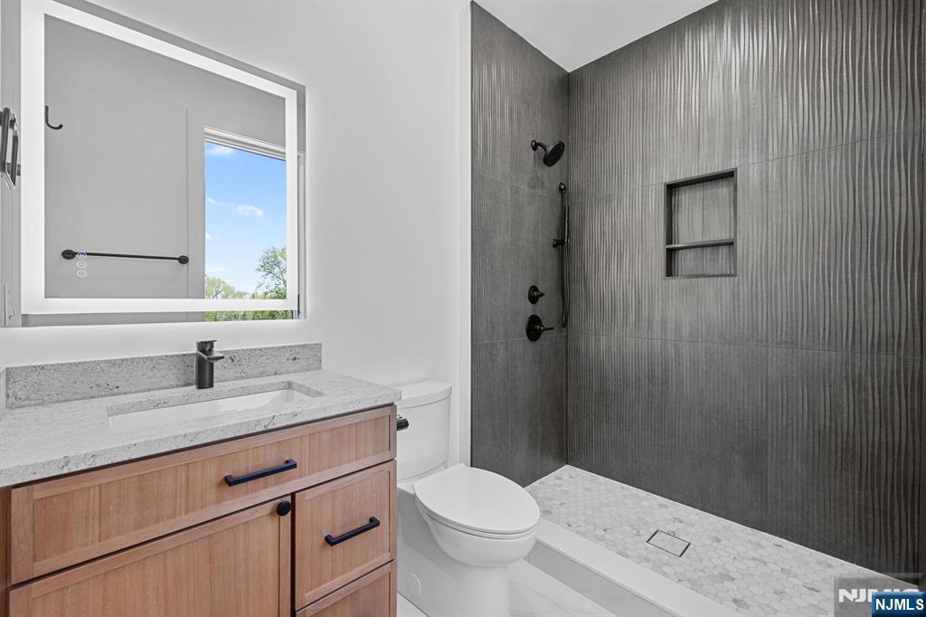 853 Pleasantview Terrace