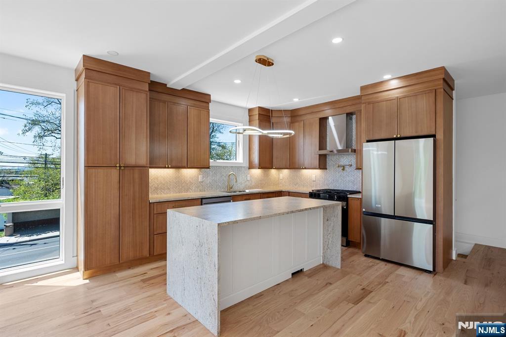 853 Pleasantview Terrace