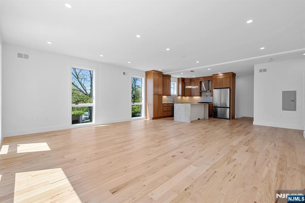 853 Pleasantview Terrace