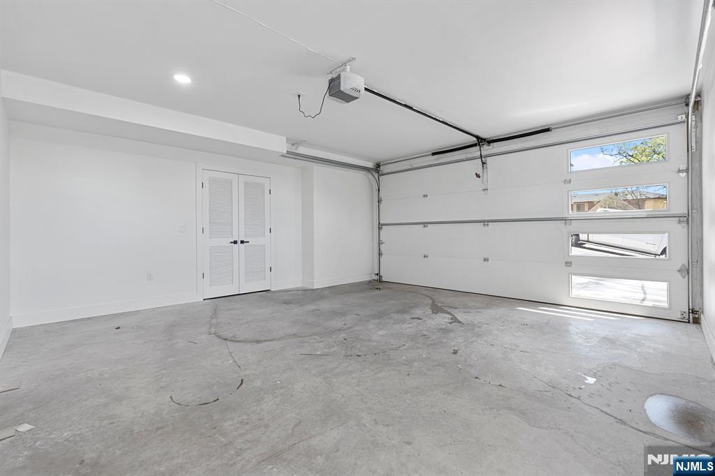 853 Pleasantview Terrace