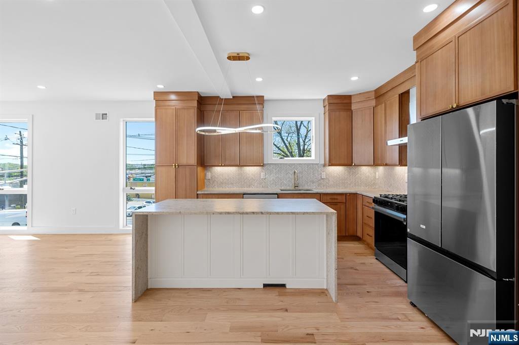 853 Pleasantview Terrace