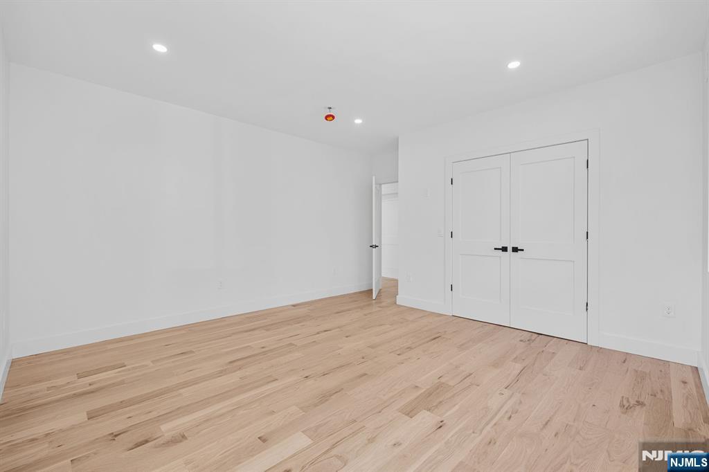 853 Pleasantview Terrace