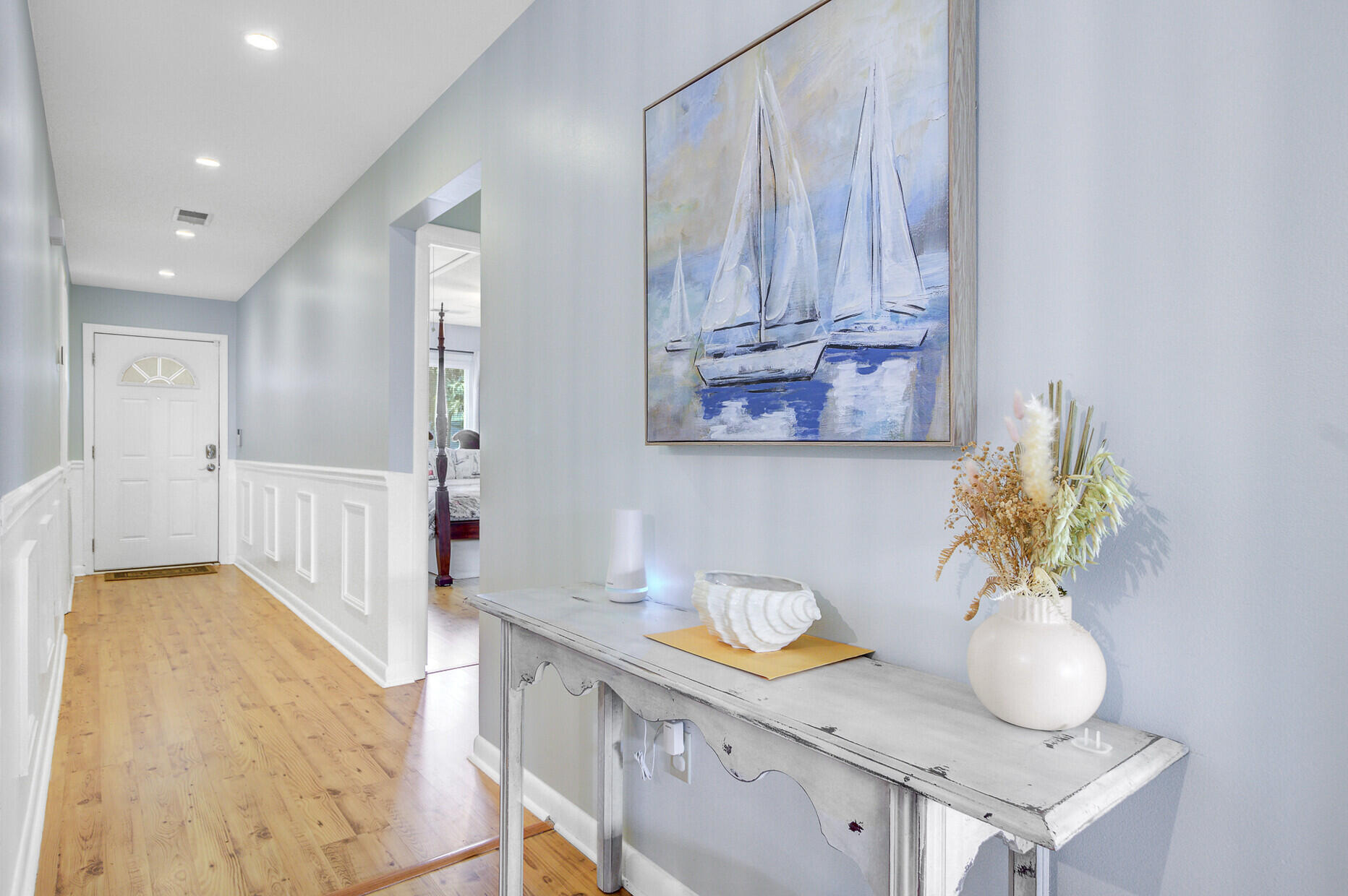 207 Ventura Place