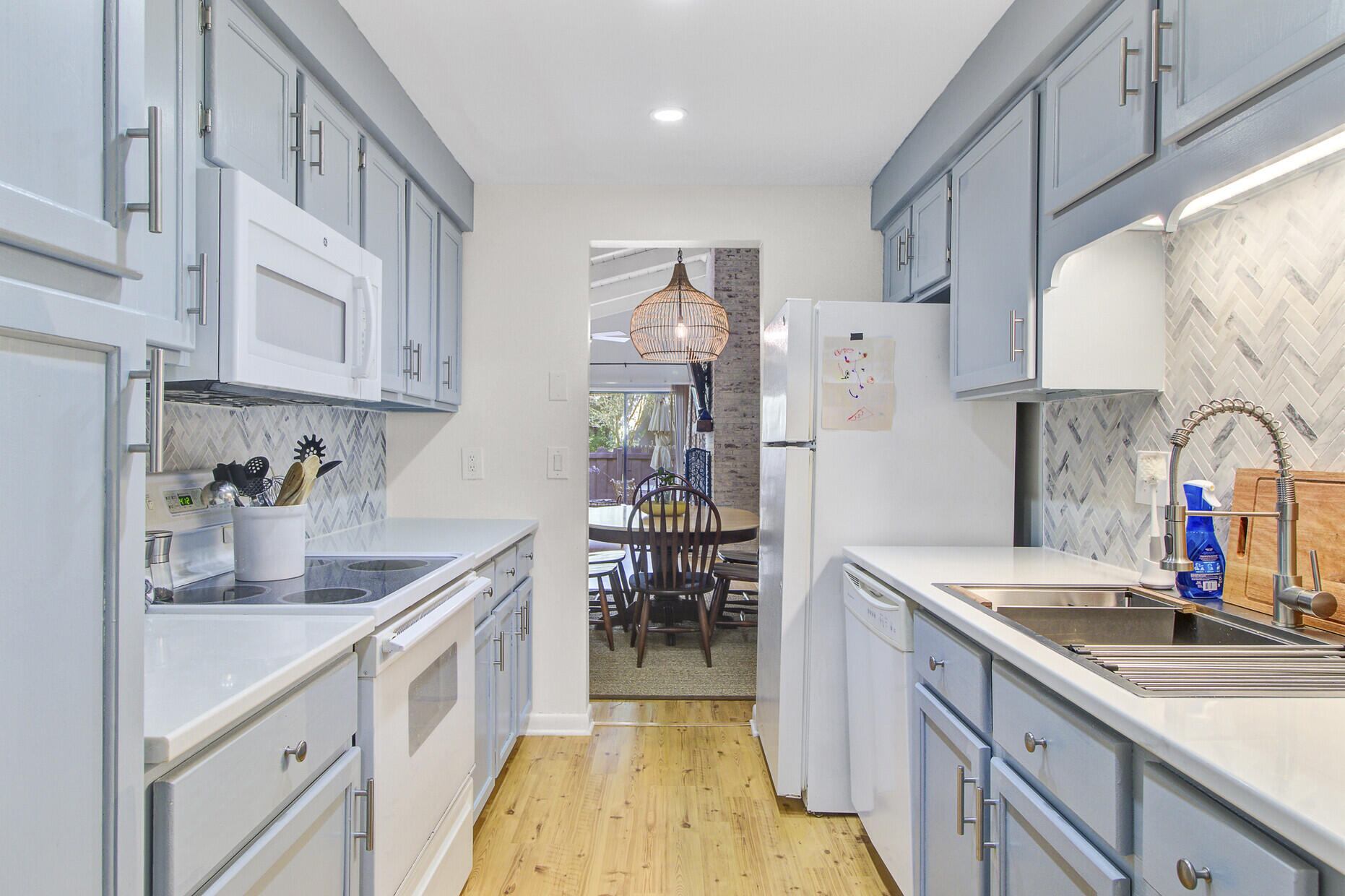 207 Ventura Place