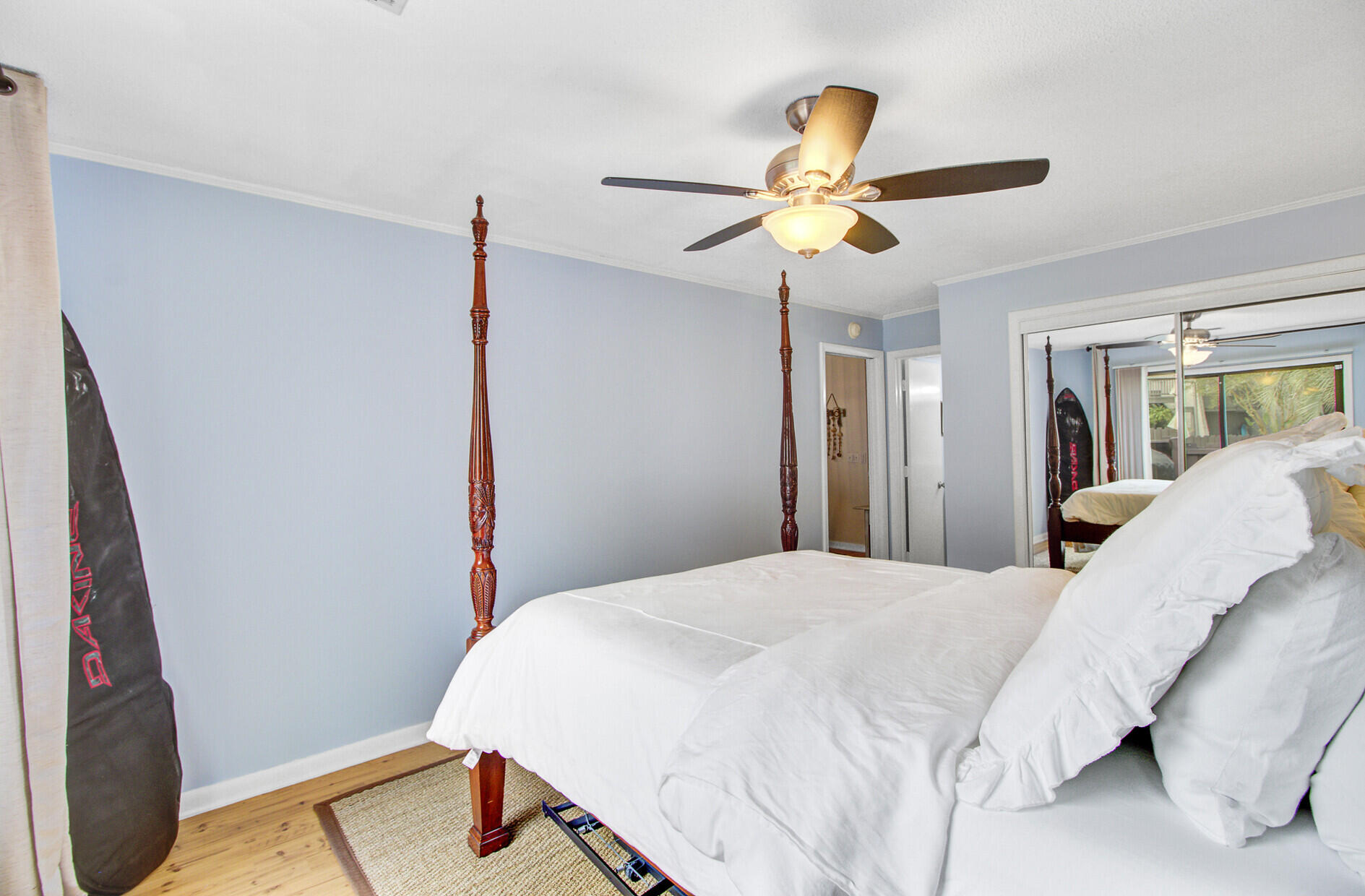 207 Ventura Place