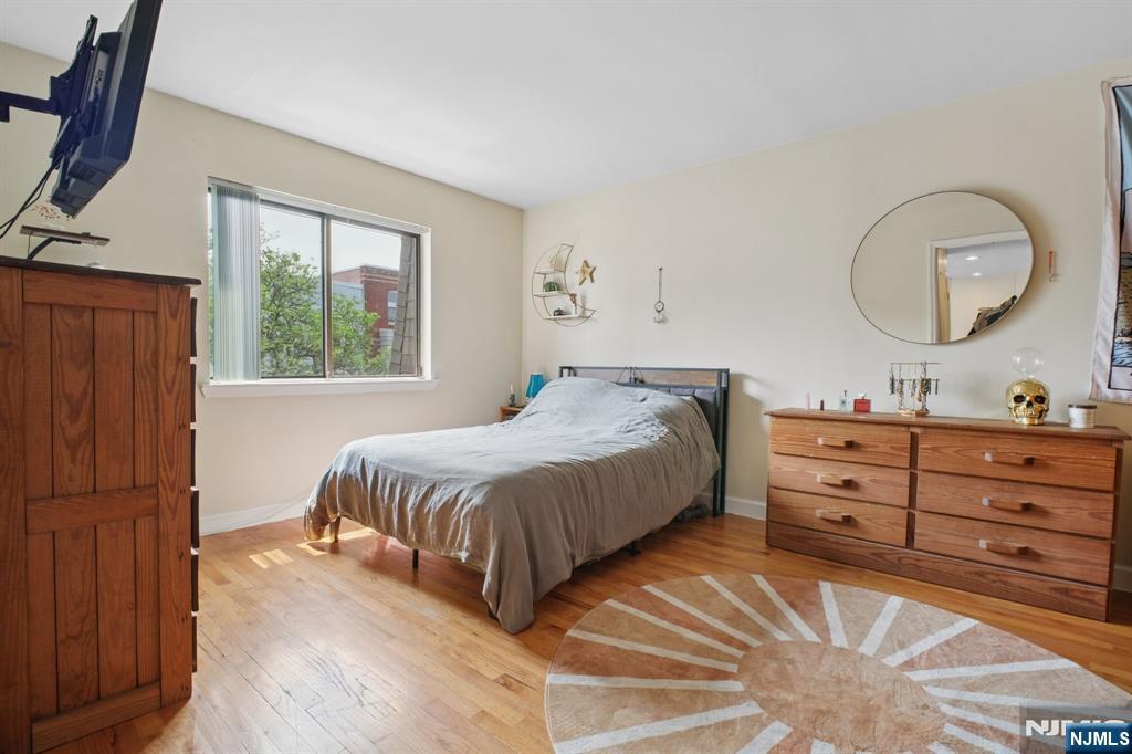 311 Palisade Avenue 302