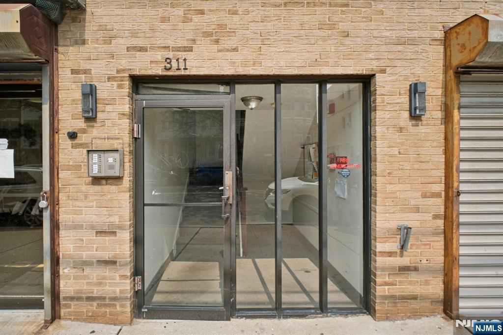 311 Palisade Avenue 302