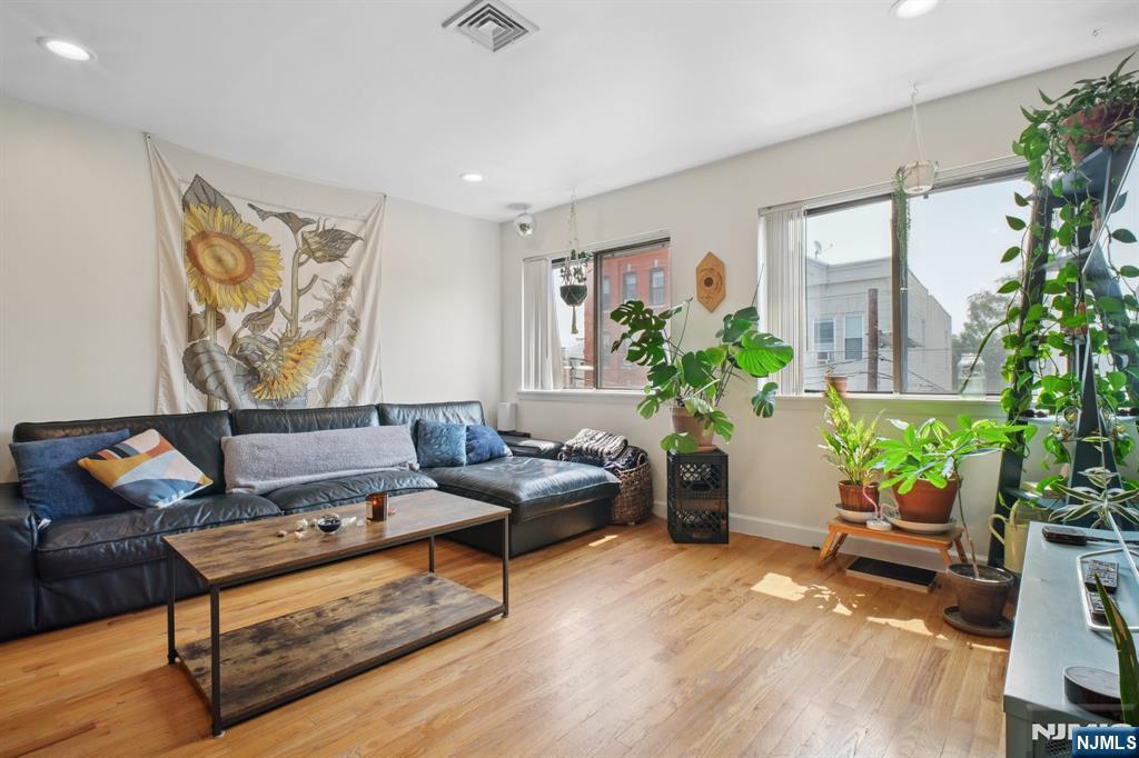 311 Palisade Avenue 302