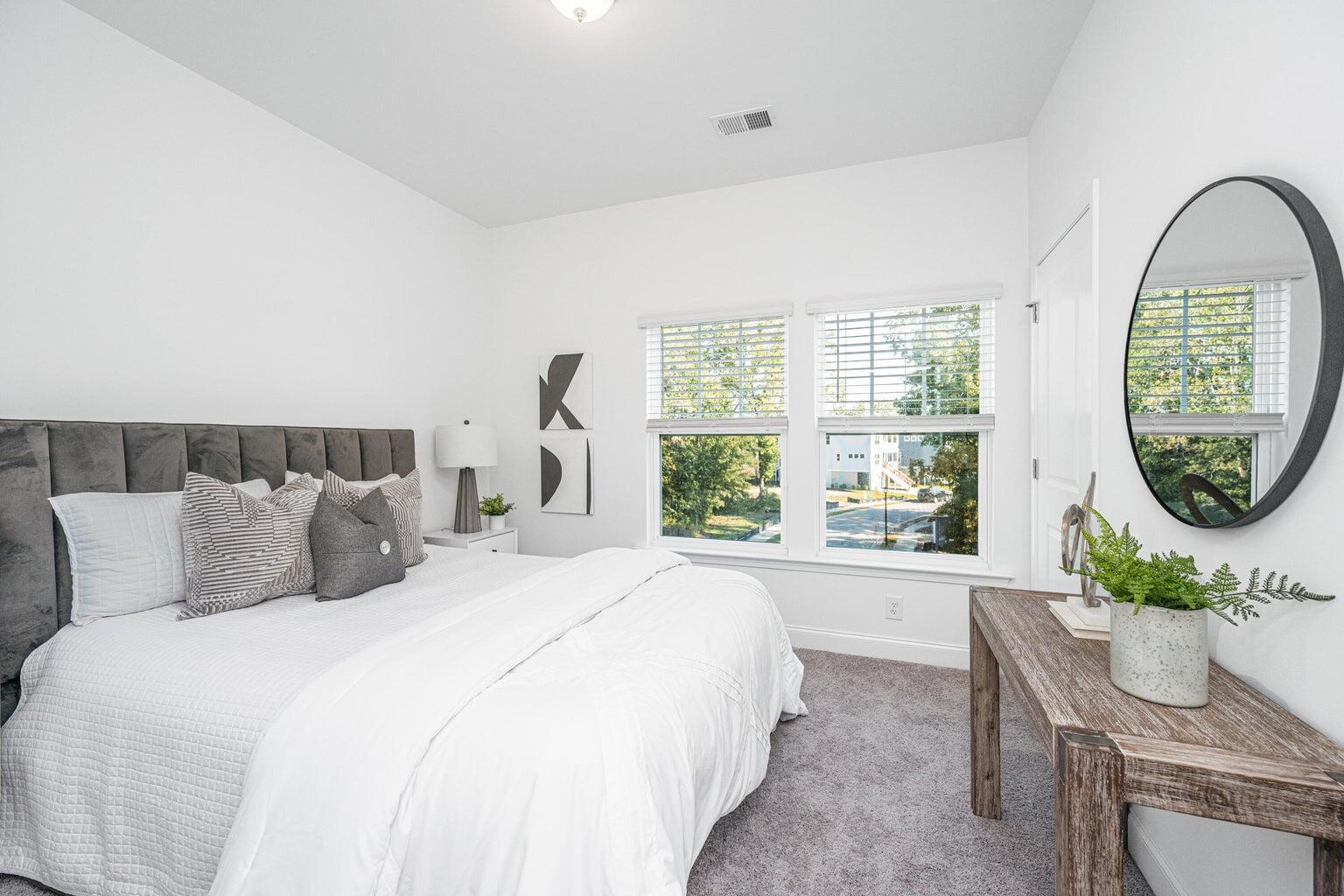 211 Cache Court, Charleston