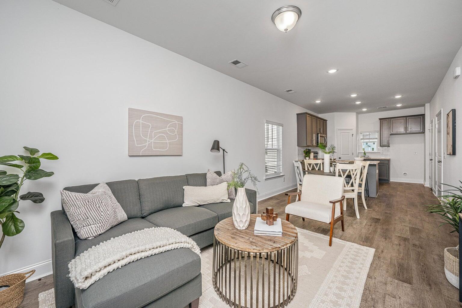 211 Cache Court, Charleston