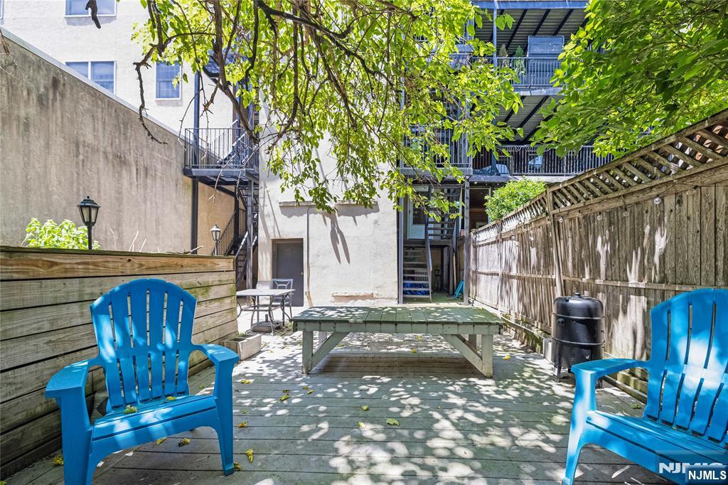 221 Clinton Street 1L