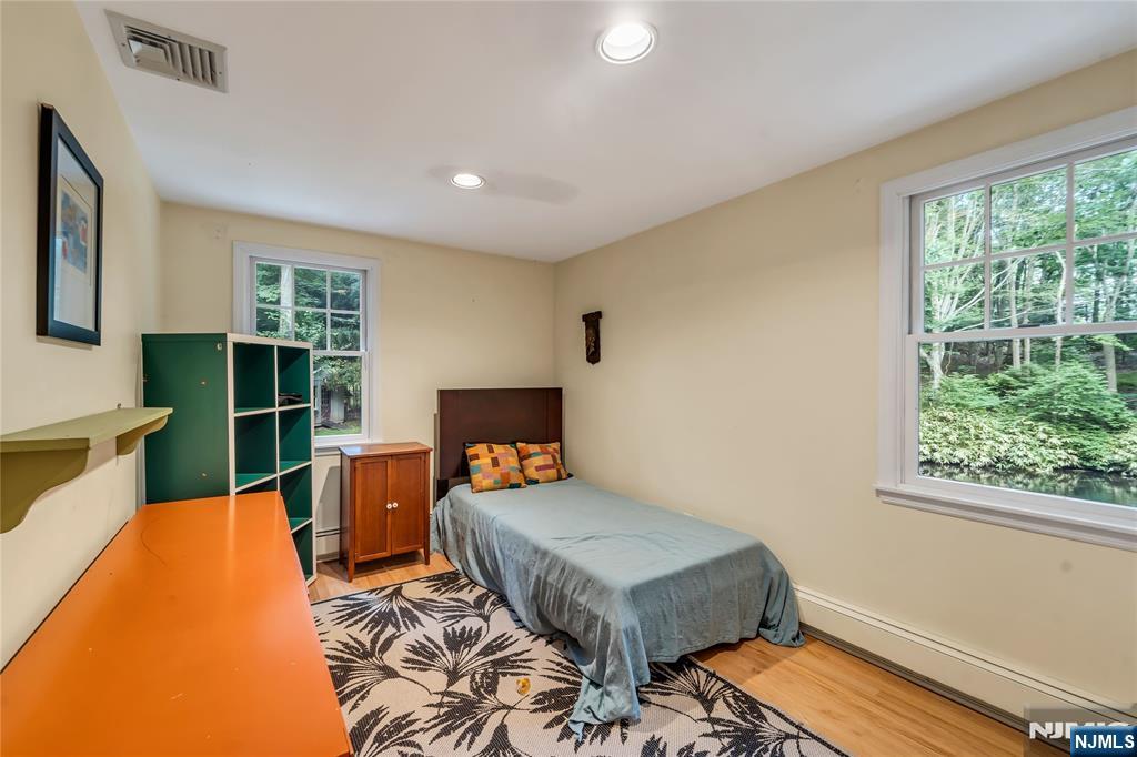 84 Briarwood Avenue