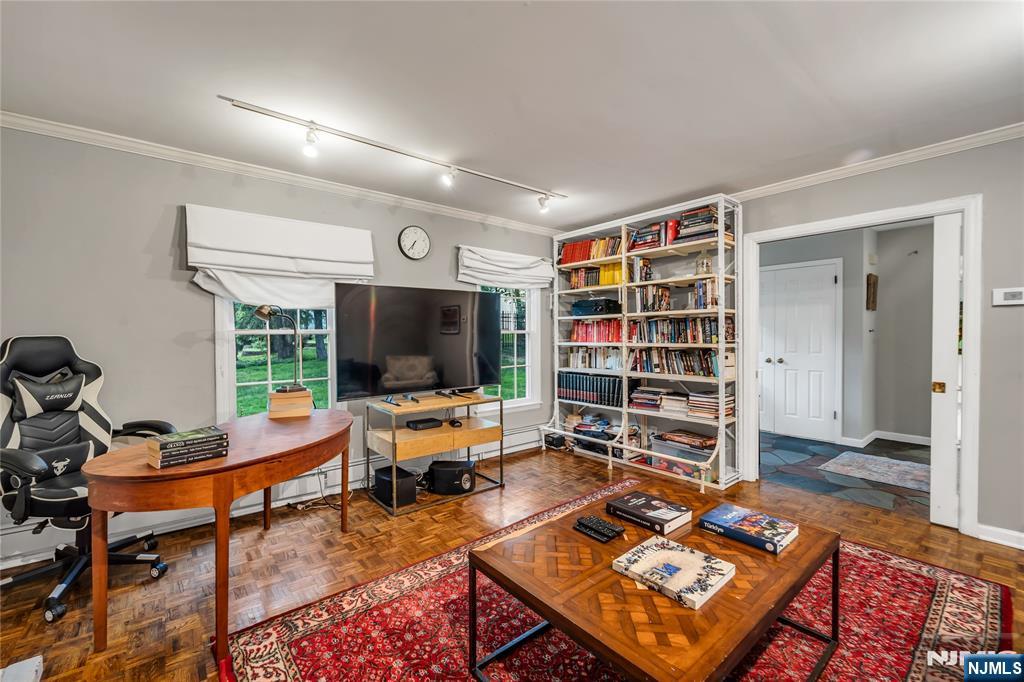 84 Briarwood Avenue