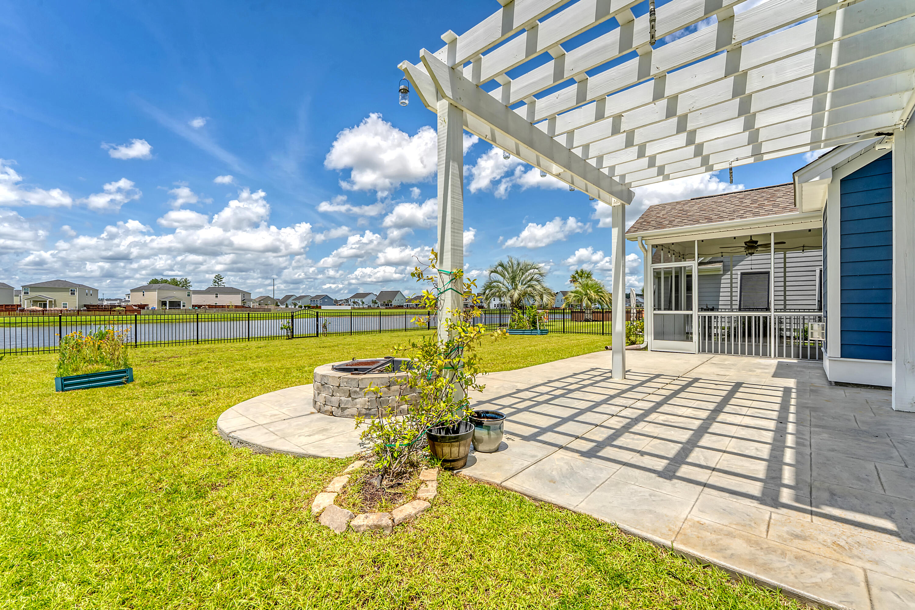 602 Yellow Leaf Lane