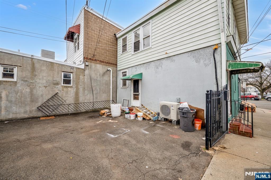 41 Avenue 29