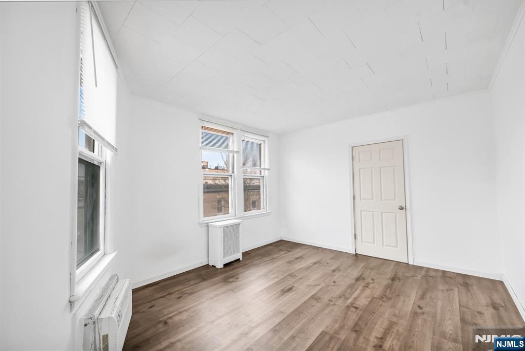 41 Avenue 29