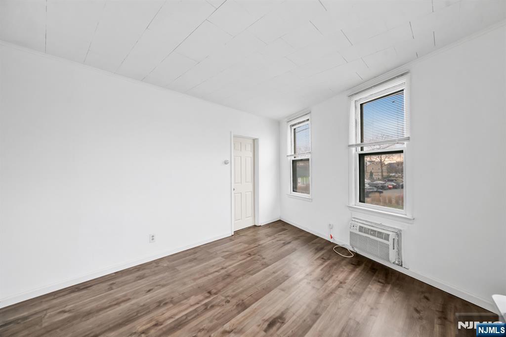 41 Avenue 29