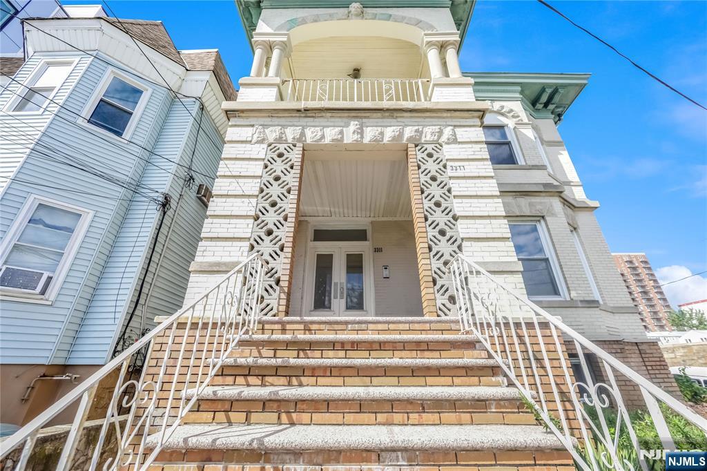 3301 Pleasant Avenue 3311