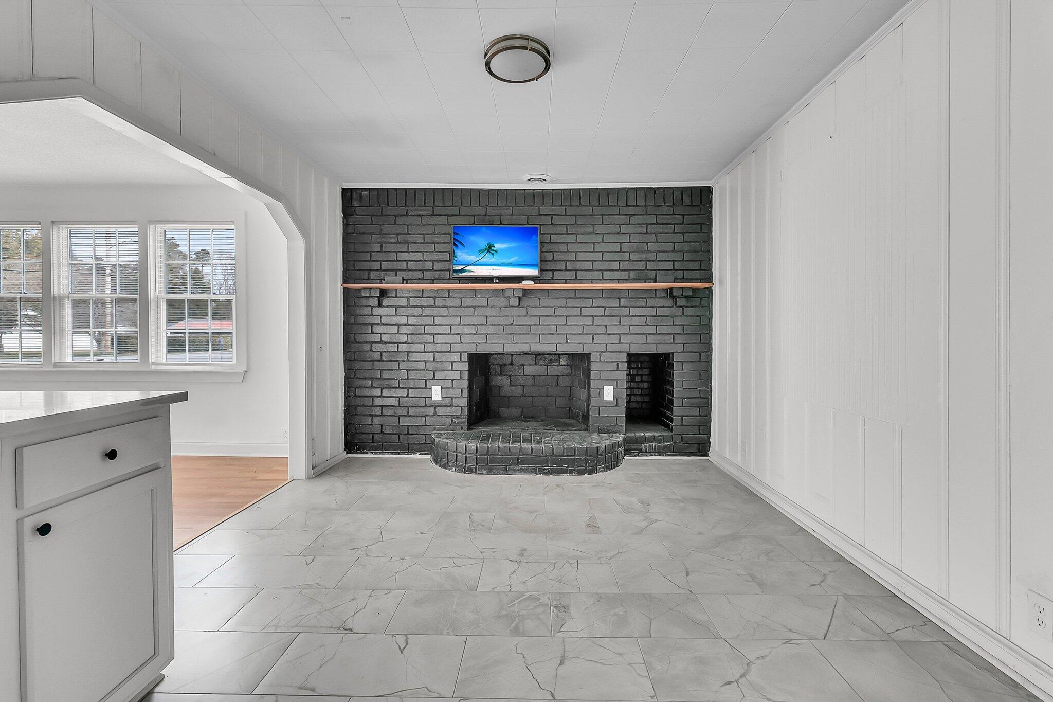 105 Gourdin Street