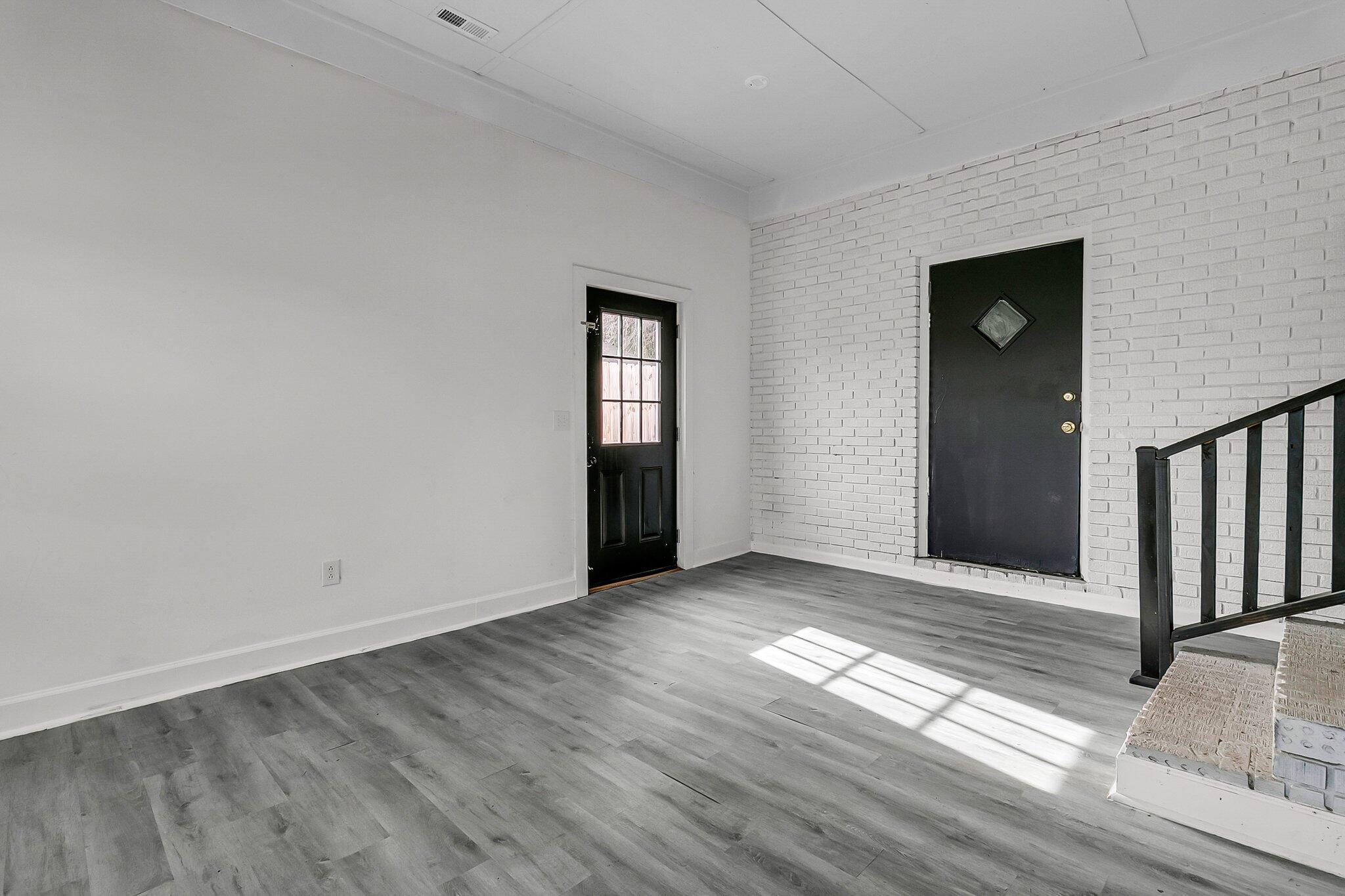 105 Gourdin Street